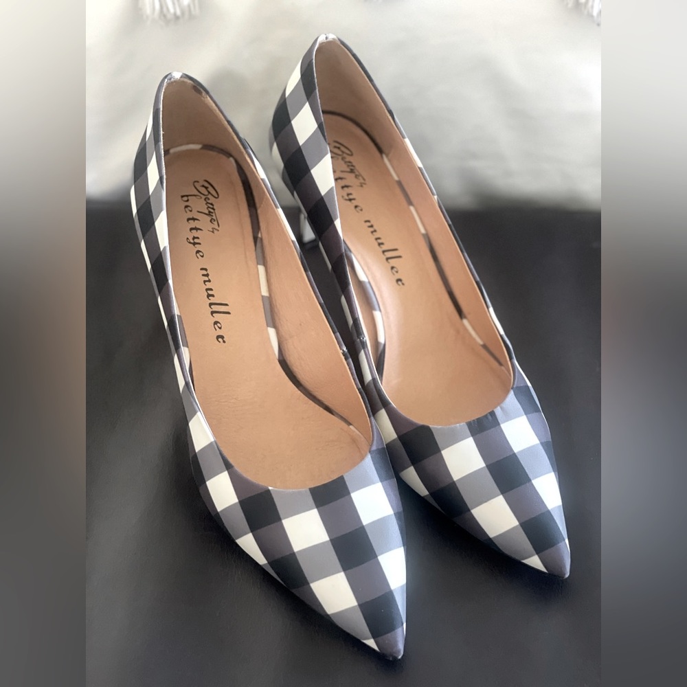 Bettye Muller black/white gingham pumps